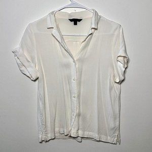 Banan Republic Short Sleeve, button front blouse